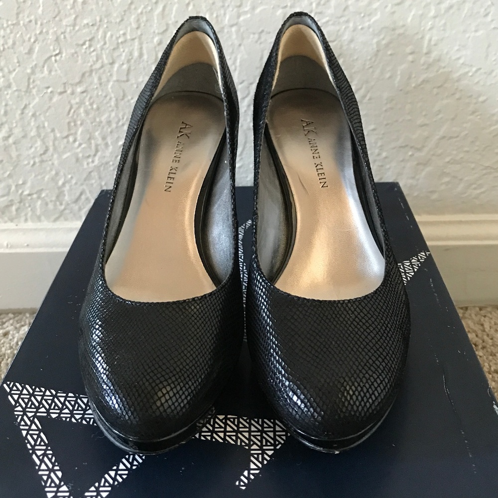 Anne Klein Wystere Pumps size 5.5